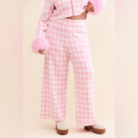 Show Me Your MuMu Pink Houndstooth Wide Leg Pants - Picture 7 of 8